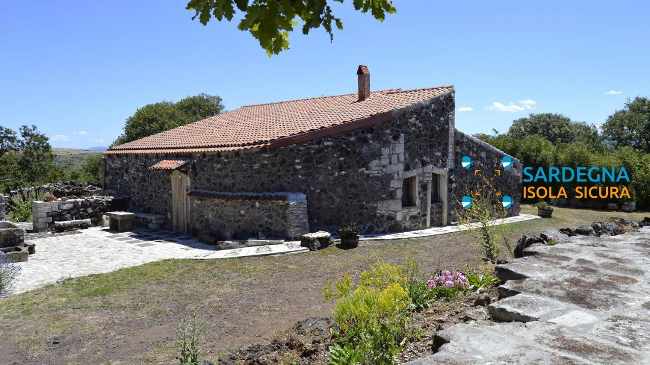 Su Montiju De Sa Falada Manna Cheremule Exterior foto